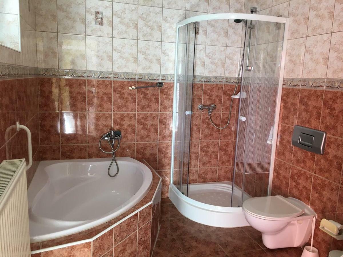 Green Park Apartment Heviz Bagian luar foto