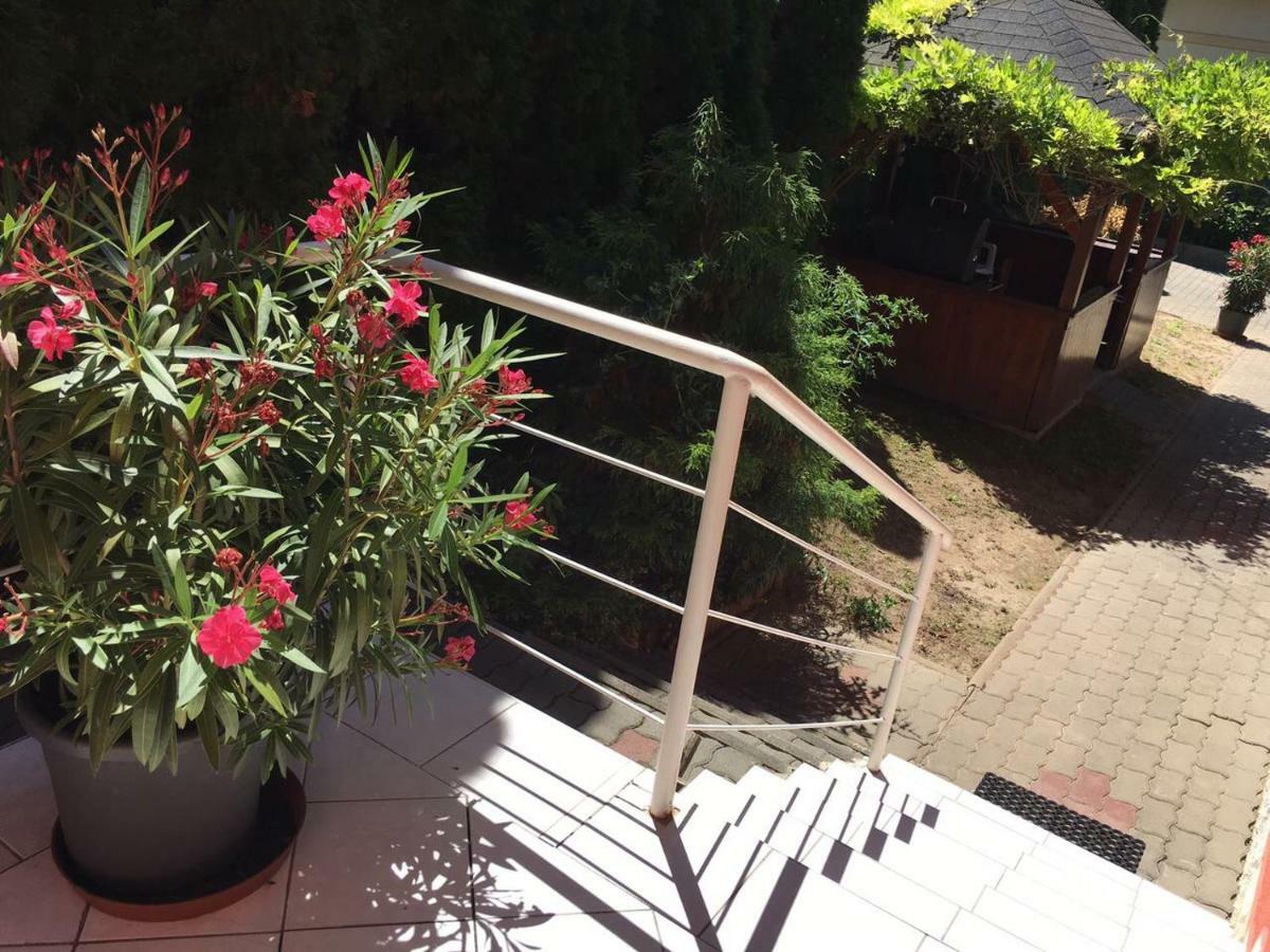 Green Park Apartment Heviz Bagian luar foto